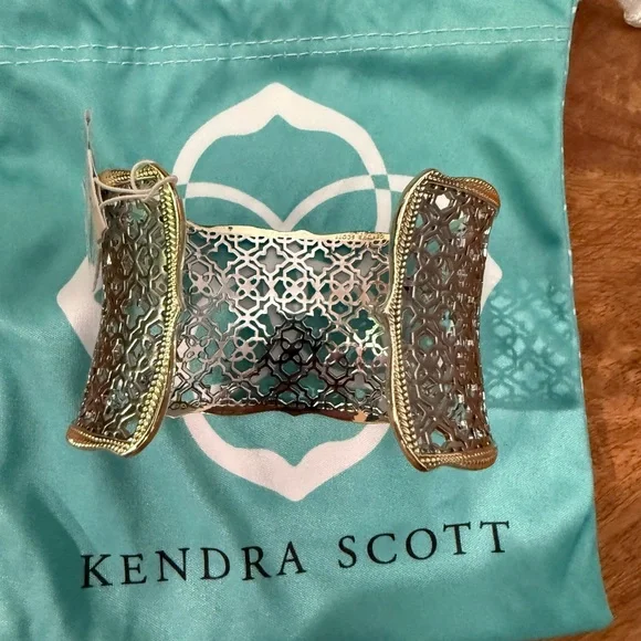 Kendra Scott Silver Intricate Candice silver and gold Cuff Bracelet one size NWT - Picture 8 of 10